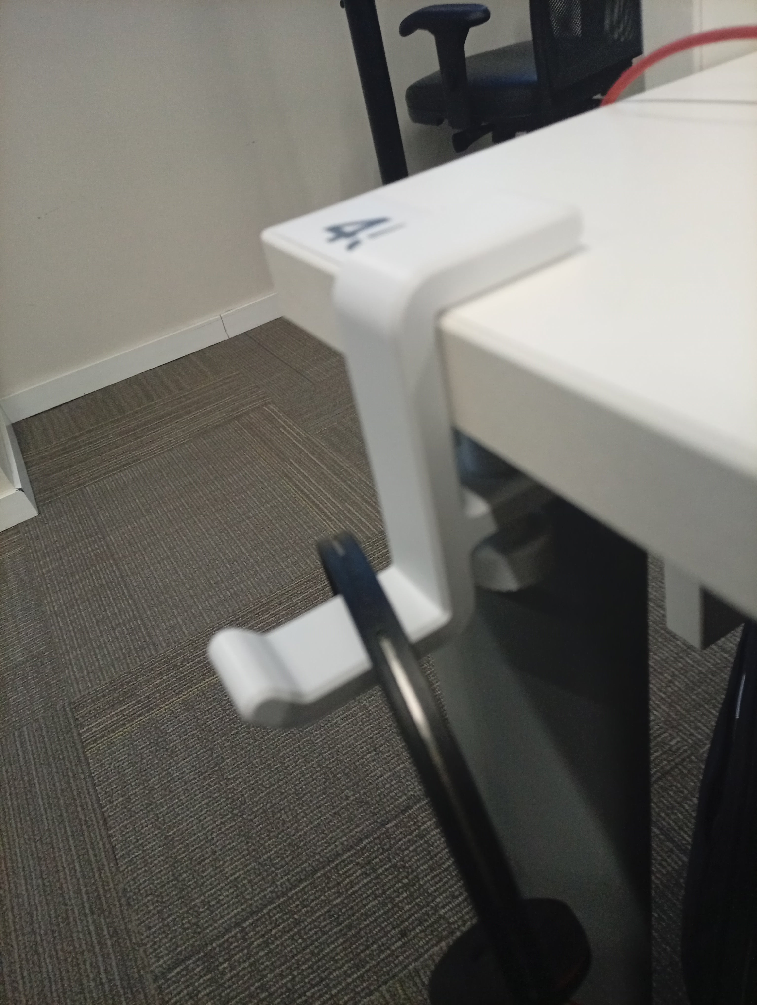 Suporte de Bolsa e Fone de Mesa