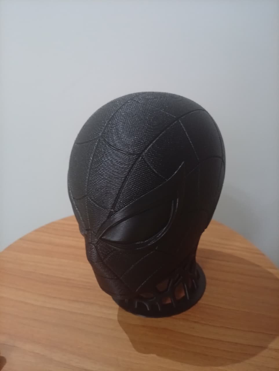 Suporte Headset Homem Aranha - vista lateral esquerda