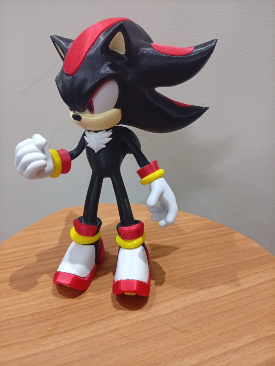 Shadow The Hedgehog - Vista diagonal
